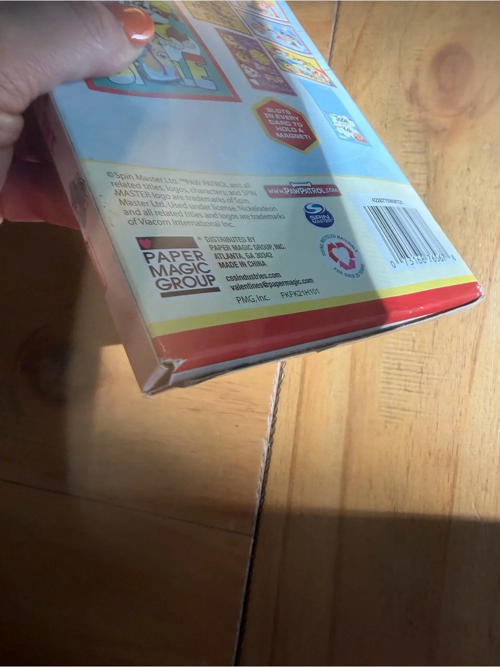 Paw Patrol paper Valentines Pack with magnets NEW IN BOX